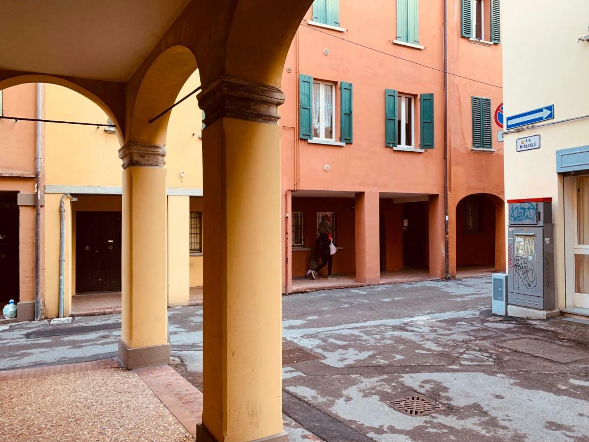 Whouse Suite Apartment Mirasole Bolonia Exterior foto